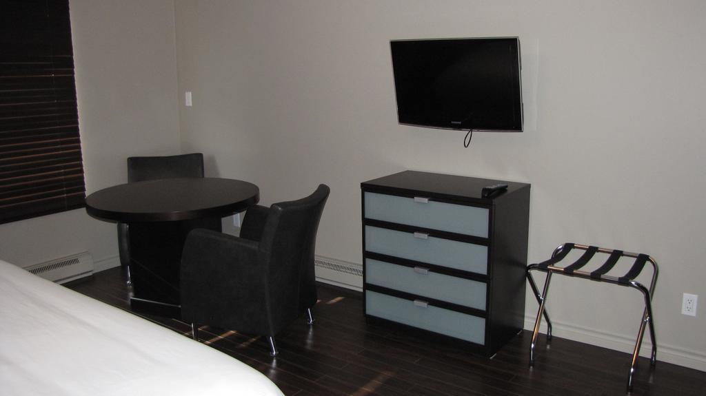 Hotel Saint-Germain Rimouski Phòng bức ảnh
