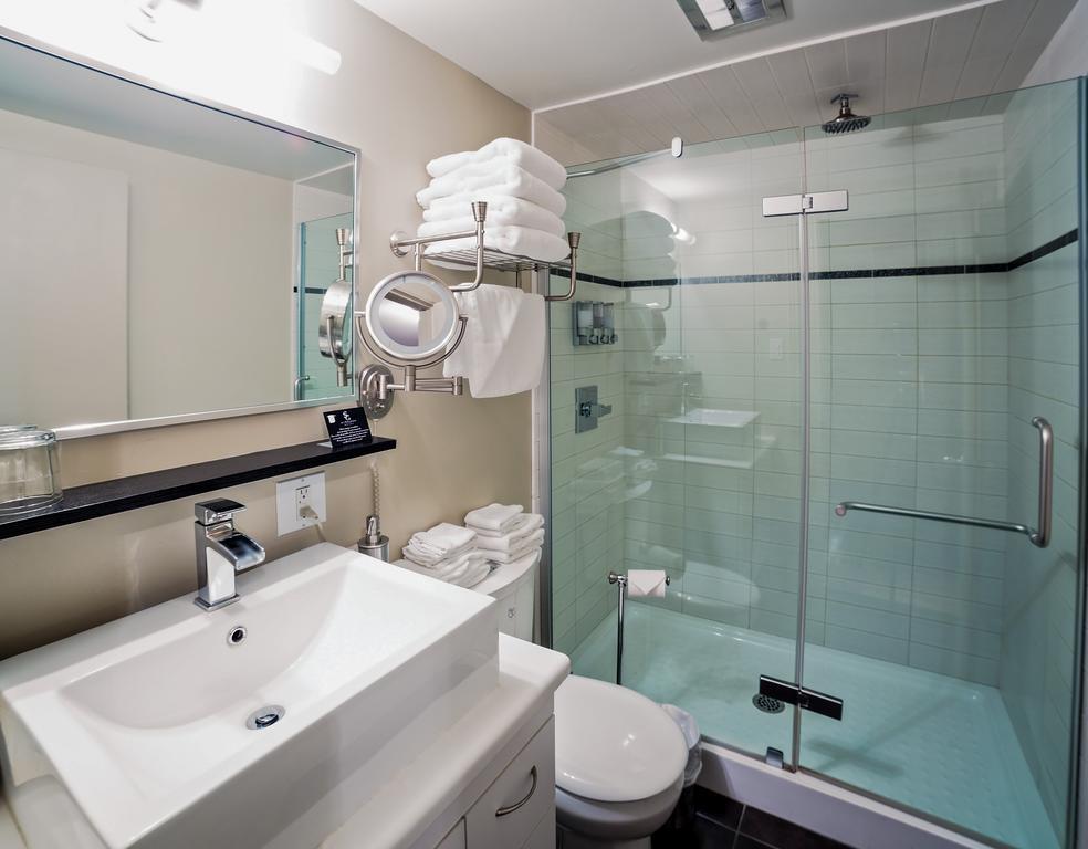 Hotel Saint-Germain Rimouski Ngoại thất bức ảnh