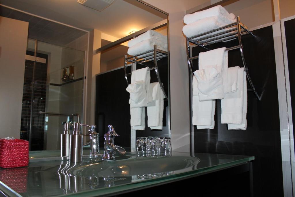 Hotel Saint-Germain Rimouski Phòng bức ảnh
