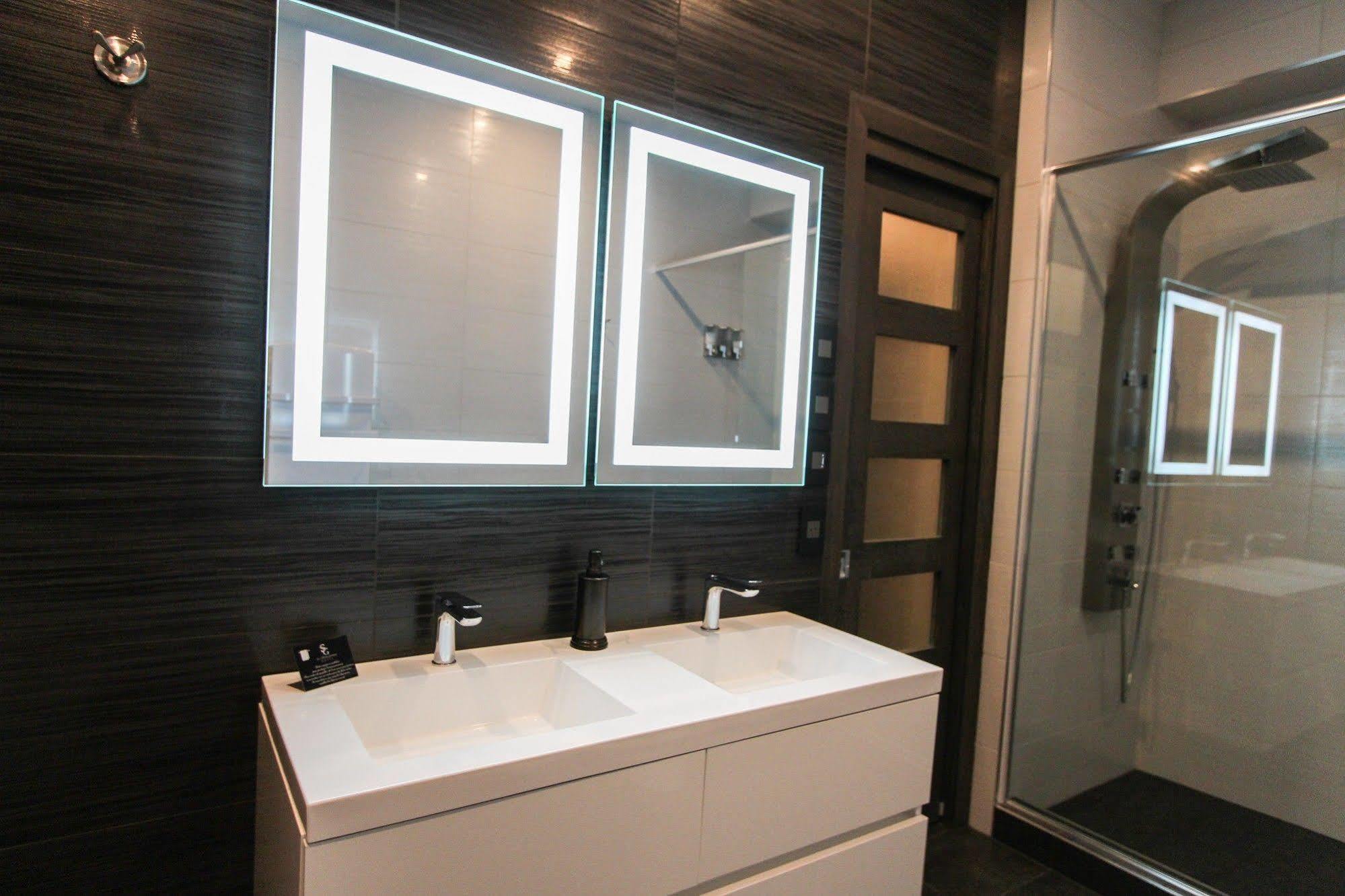 Hotel Saint-Germain Rimouski Ngoại thất bức ảnh