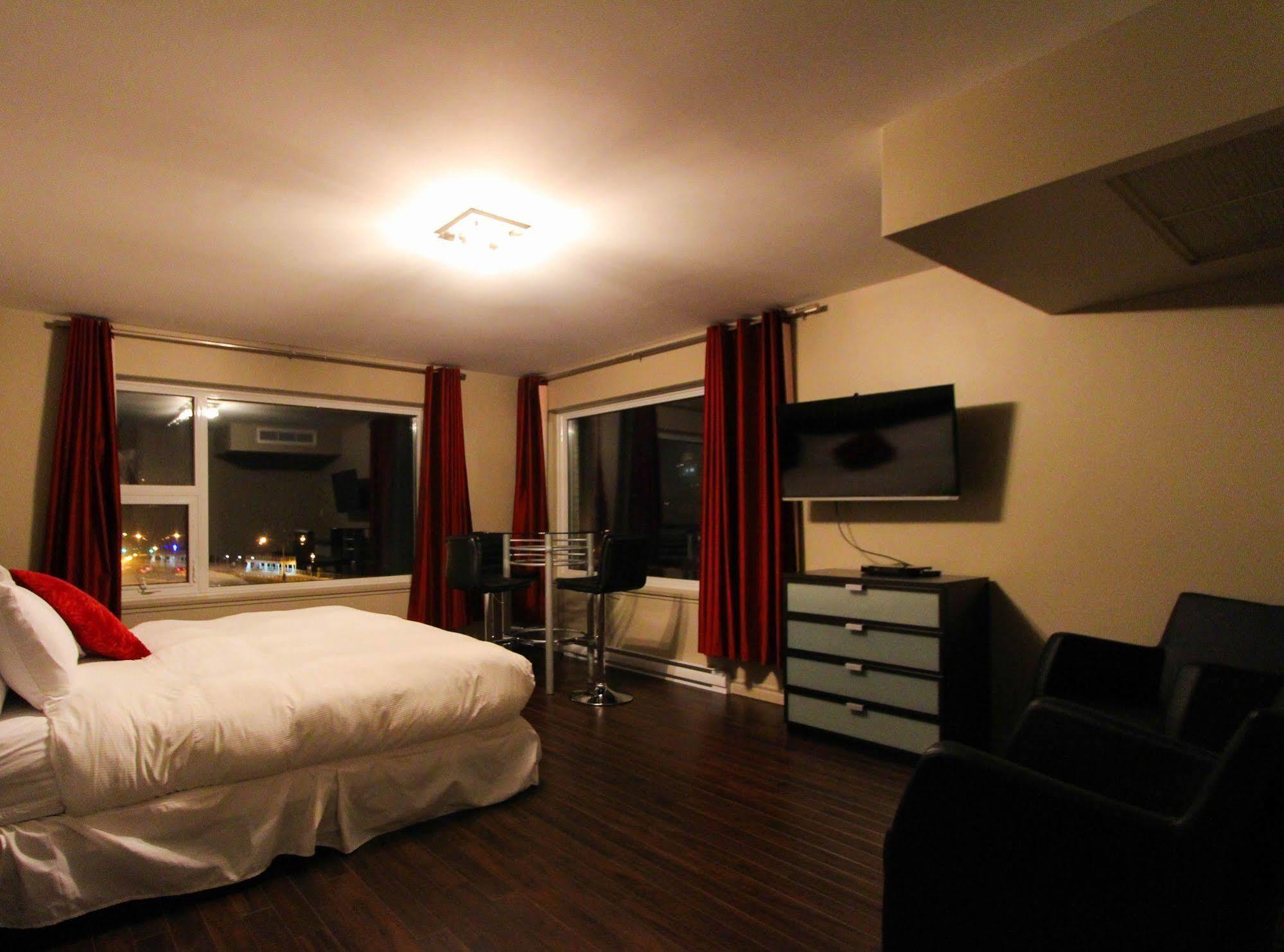 Hotel Saint-Germain Rimouski Ngoại thất bức ảnh
