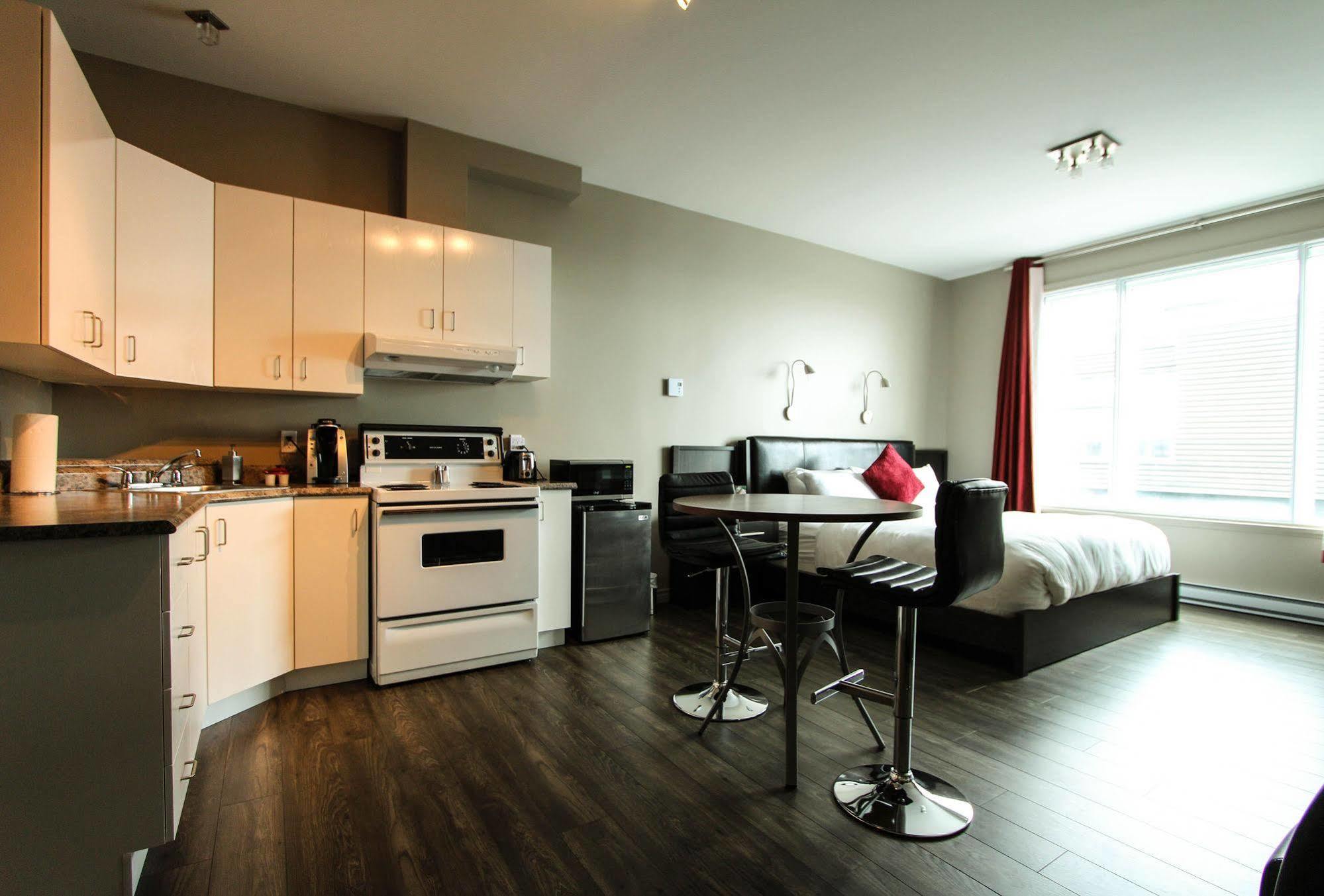 Hotel Saint-Germain Rimouski Ngoại thất bức ảnh