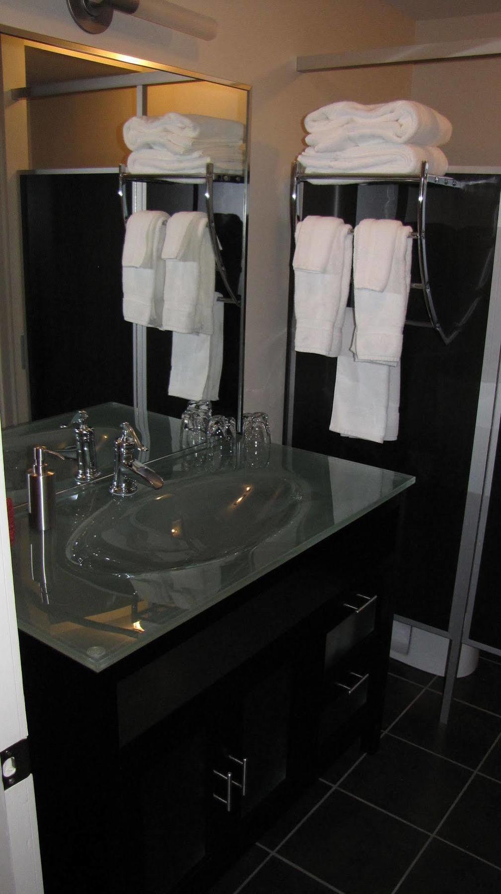 Hotel Saint-Germain Rimouski Ngoại thất bức ảnh